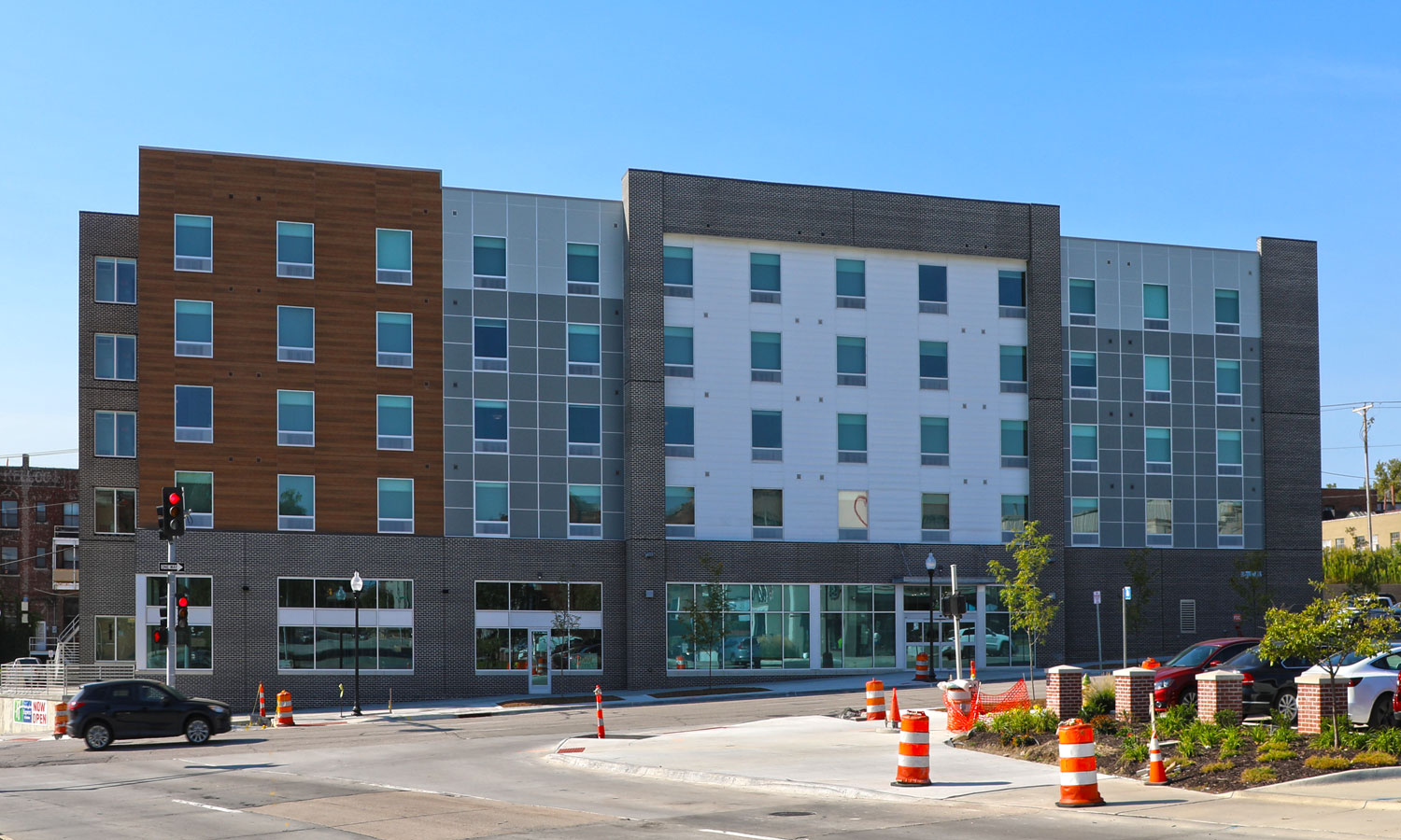 Holiday Inn and Suites - Downtown Omaha